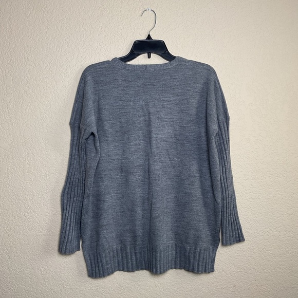 French‎ Connection Womens Small Oversized Knit Long sleeve V-Neck Sweater Gray - Picture 2 of 5